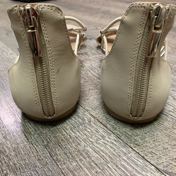 CALL IT SPRING ZIP BACK SANDAL - Picture 4 of 8